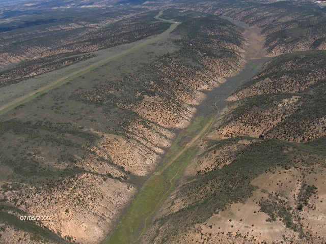 Scaled image Bishop-Airport-looking-NW-1015.jpg 