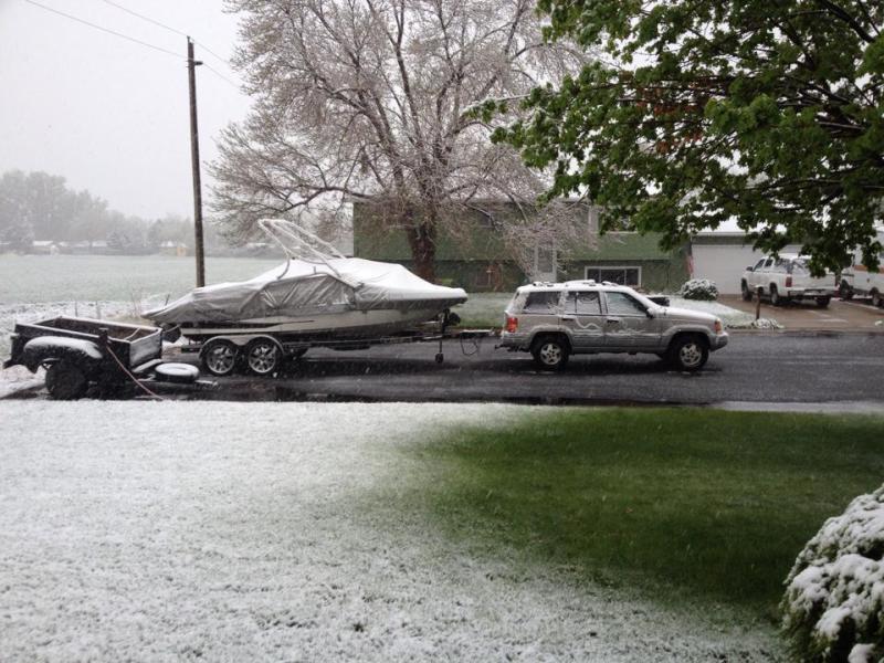 Scaled image 20140511-Glastron-snow.jpg 