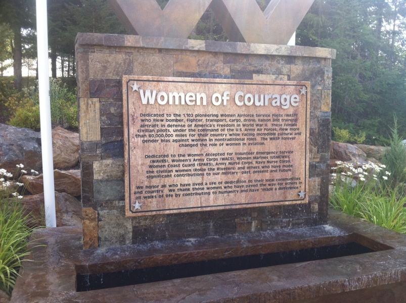 Scaled image Memorial to WASP pilots at Bird Aviation Museum.jpg 