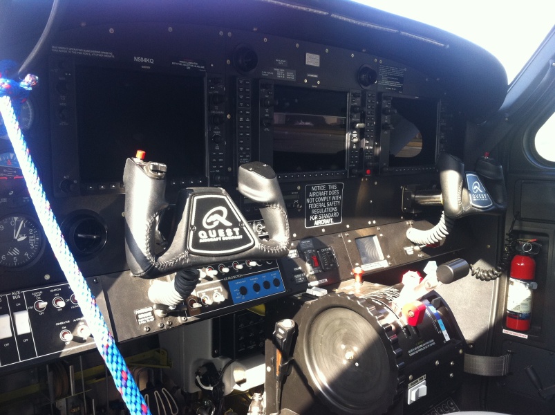 Scaled image Quest Kodiak instrument panel.jpg 