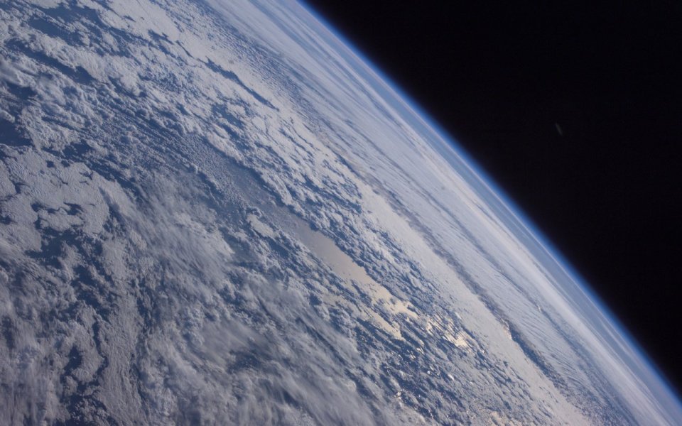 Scaled image earth-horizon.jpg 